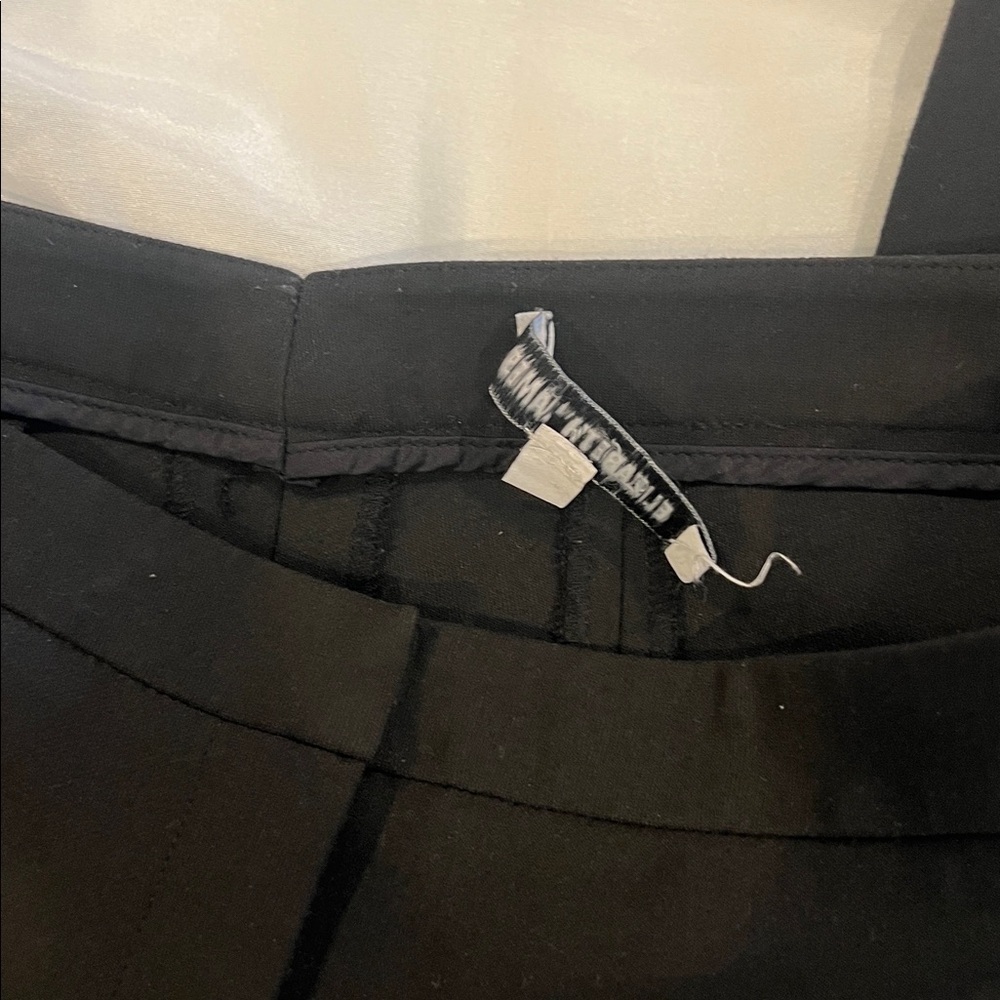 Elizabeth and James Black Skinny Pants Zipper Detail Size 0 - Picture 7 of 7